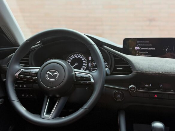 2023 Mazda 3 Axela IV (BP), серый, 1900000 рублей - вид 9