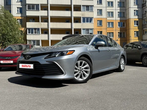 2022 Toyota Camry US Market VIII (XV70) Рестайлинг, серый, 2690000 рублей
