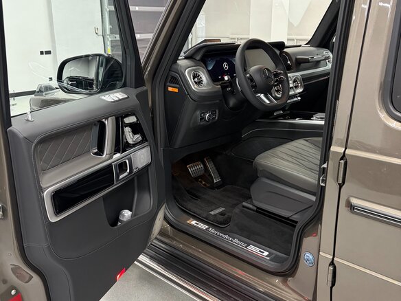 2026 Mercedes-Benz G-Класс 450 d III (W465) Рестайлинг, серый, 23900000 рублей - вид 3