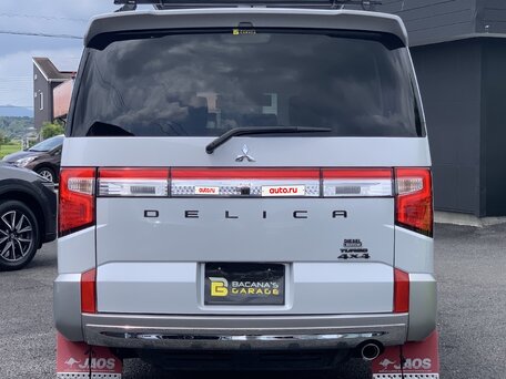 2023 Mitsubishi Delica D:5 I Рестайлинг, белый, 3030000 рублей, вид 4