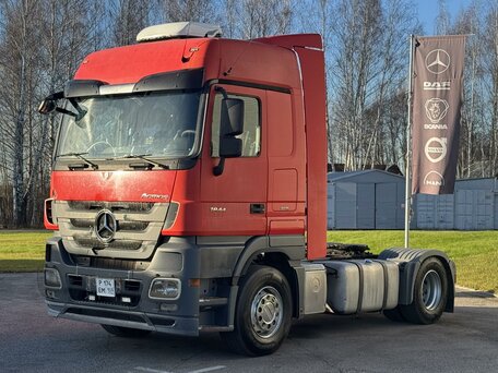 2013 Mercedes-Benz Actros, красный, 2950000 рублей, вид 3