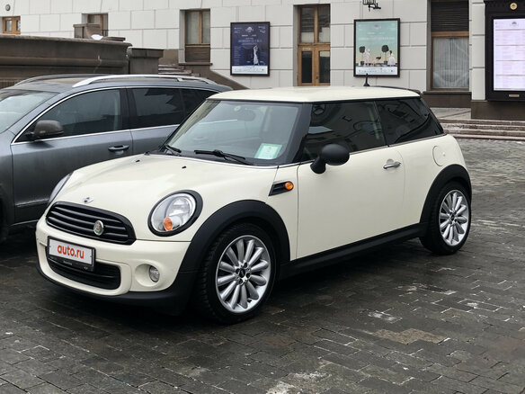 2011 Mini Hatch One II (R56) Рестайлинг, белый