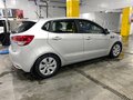 2017 Kia Rio III Рестайлинг, серебристый, 1200000 рублей - вид 3