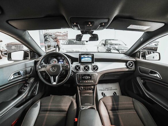 2013 Mercedes-Benz CLA 200 I (C117, X117), чёрный - вид 26