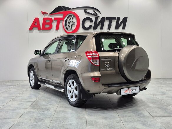 2011 Toyota RAV4 III (XA30) Рестайлинг, коричневый, 1690000 рублей - вид 4