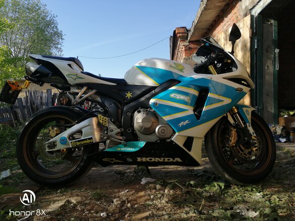 2005 Honda CBR 600RR, белый, 500000 рублей - вид 12