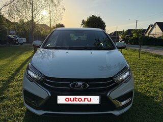 2024 Lada (ВАЗ) Vesta I Рестайлинг (NG), белый, 1499999 рублей, вид 3