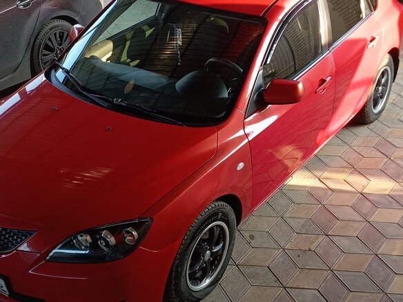 2004 Mazda 3 I (BK), красный, 450000 рублей