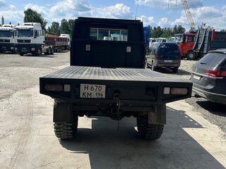 2009 Toyota Land Cruiser 79 70 Series Рестайлинг 1, чёрный, 8000000 рублей, вид 5