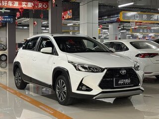 2023 Toyota Yaris L XP150 Рестайлинг, белый, 1150000 рублей, вид 3