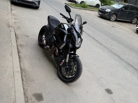 2011 Ducati Diavel, чёрный, 1100000 рублей, вид 4
