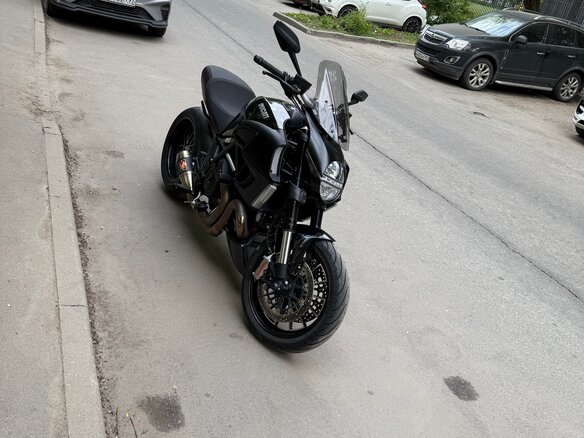 2011 Ducati Diavel, чёрный, 1100000 рублей - вид 3