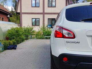 2013 Nissan Qashqai I Рестайлинг, белый, 1110000 рублей, вид 4