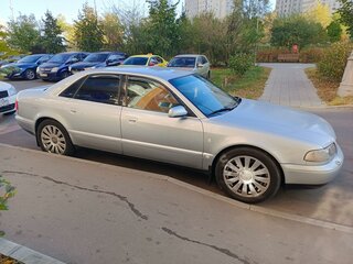 1998 Audi A8 I (D2), серебристый, 1000000 рублей, вид 4