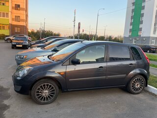 2007 Ford Fiesta Mk5, серый, 430000 рублей, вид 4