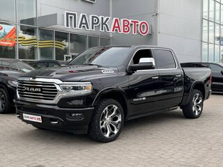 Ram 1500 Crew Cab V
