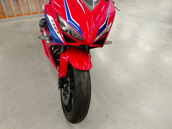 2025 Honda CBR 650R, красный, 1200000 рублей - вид 8