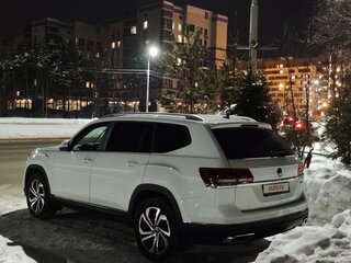 2021 Volkswagen Teramont I Рестайлинг, белый, 5399999 рублей, вид 5