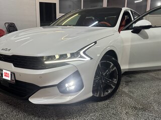 2022 Kia K5 III, белый, 4000000 рублей, вид 1