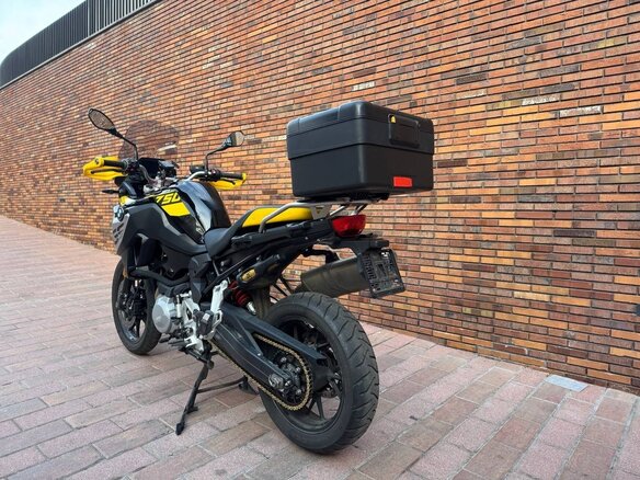 2020 BMW F 750 GS, жёлтый, 950000 рублей - вид 1