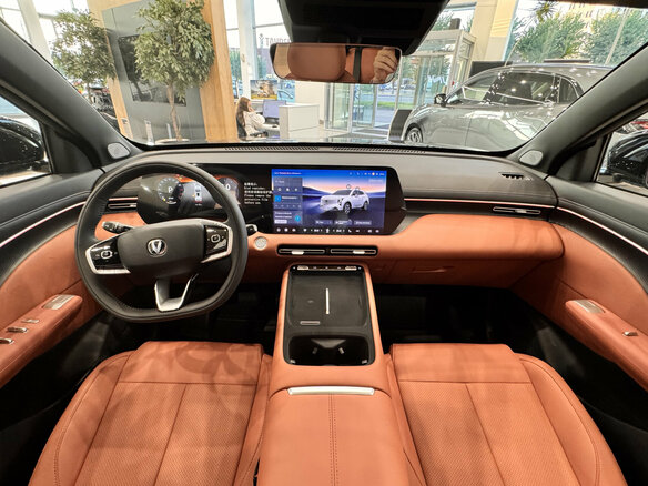 2026 Changan UNI-S I Рестайлинг, серый - вид 10