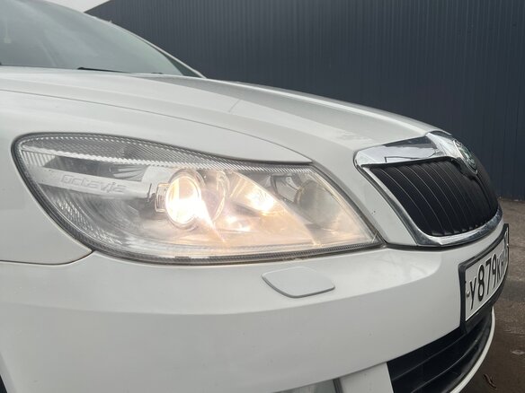 2012 Skoda Octavia II (A5) Рестайлинг, белый, 1050000 рублей - вид 20