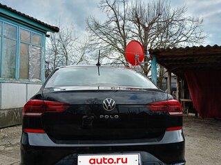 2021 Volkswagen Polo VI, чёрный, 1300000 рублей, вид 5