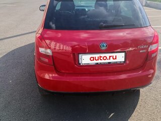 2012 Skoda Fabia II Рестайлинг, красный, 800000 рублей, вид 3
