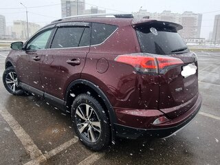2017 Toyota RAV4 IV (XA40) Рестайлинг, красный, 2700000 рублей, вид 5