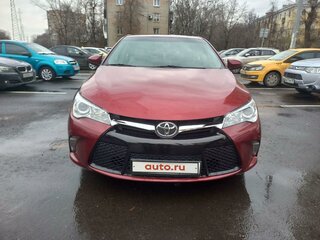 2016 Toyota Camry US Market VII (XV50) Рестайлинг, красный, 2100000 рублей, вид 2