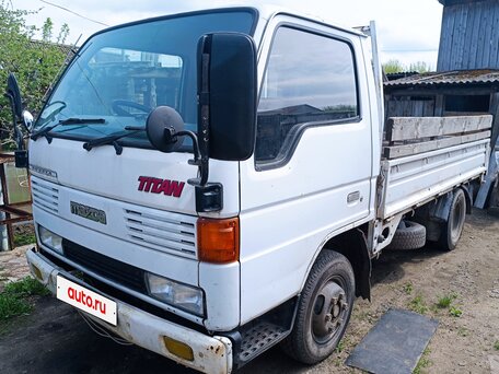 1992 Mazda Titan, белый, 1000000 рублей, вид 3