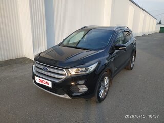 2017 Ford Kuga II Рестайлинг, чёрный, 1850000 рублей, вид 1