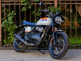 2025 Royal Enfield Bear 650, серебристый, 719000 рублей, вид 3