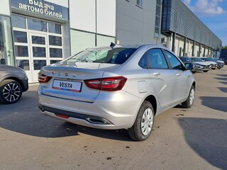 2026 Lada (ВАЗ) Vesta I Рестайлинг (NG), серебристый, 1735900 рублей, вид 5