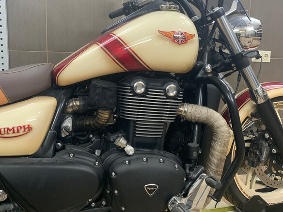 2013 Triumph Thunderbird Storm, коричневый, 1600000 рублей - вид 8