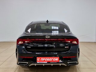 2021 Kia K5 III, чёрный, 2685000 рублей, вид 5