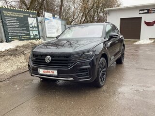 2019 Volkswagen Touareg III, чёрный, 7000000 рублей, вид 2
