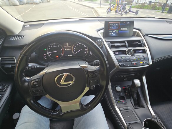 2016 Lexus NX 200t I, бежевый, 2588000 рублей - вид 16
