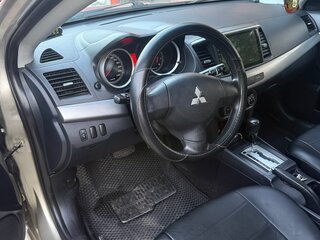 2009 Mitsubishi Lancer X, бежевый, 730000 рублей, вид 5