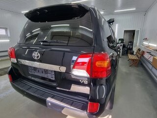2015 Toyota Land Cruiser 200 Series Рестайлинг 1, чёрный, 6500000 рублей, вид 3