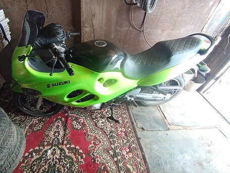 1998 Suzuki GSX 750F Katana, зелёный, 350000 рублей, вид 3