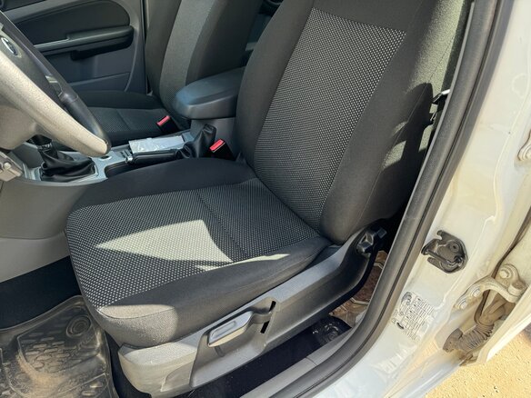 2011 Ford Focus II Рестайлинг, белый, 1000000 рублей - вид 16
