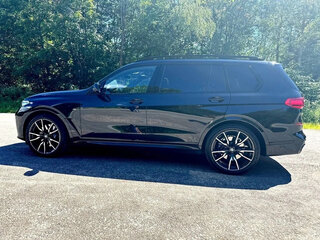 2022 BMW X7 40i I (G07), чёрный, 9690000 рублей, вид 5