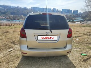 2003 Toyota Corolla Verso I, золотистый, 480000 рублей, вид 4