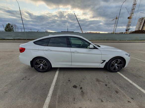 2017 BMW 3 серии 320d xDrive VI (F3x) Рестайлинг, белый - вид 3