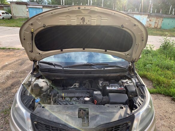 2013 Kia Rio 4-speed III, бежевый, 930000 рублей - вид 24