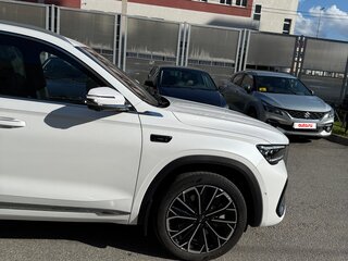 2025 Geely Monjaro (Xingyue L) I Рестайлинг 2 (China Market), белый, 4400000 рублей, вид 3