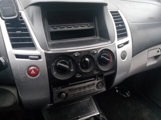 2011 Mitsubishi Pajero Sport II, чёрный, 1115000 рублей, вид 4