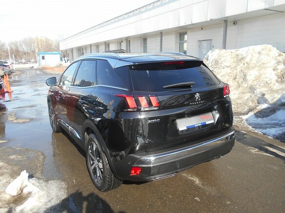 2017 Peugeot 3008 II, коричневый - вид 8