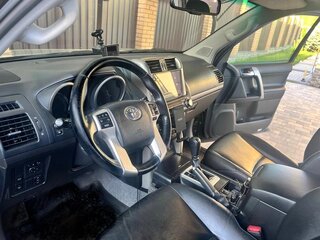 2010 Toyota Land Cruiser Prado 150 Series, чёрный, 4850000 рублей, вид 4
